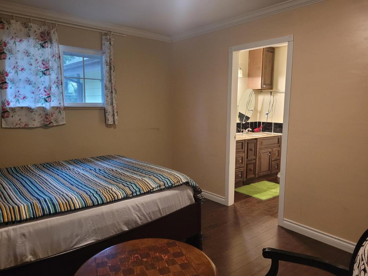 Vancouver Jenny'S Guesthouse โคควิทแลม ภายนอก รูปภาพ