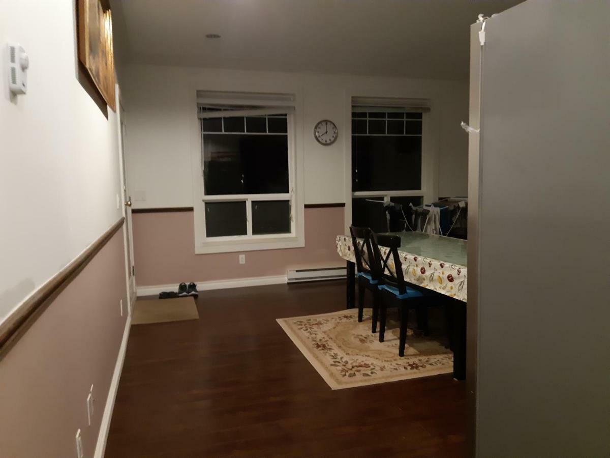 Vancouver Jenny'S Guesthouse โคควิทแลม ภายนอก รูปภาพ